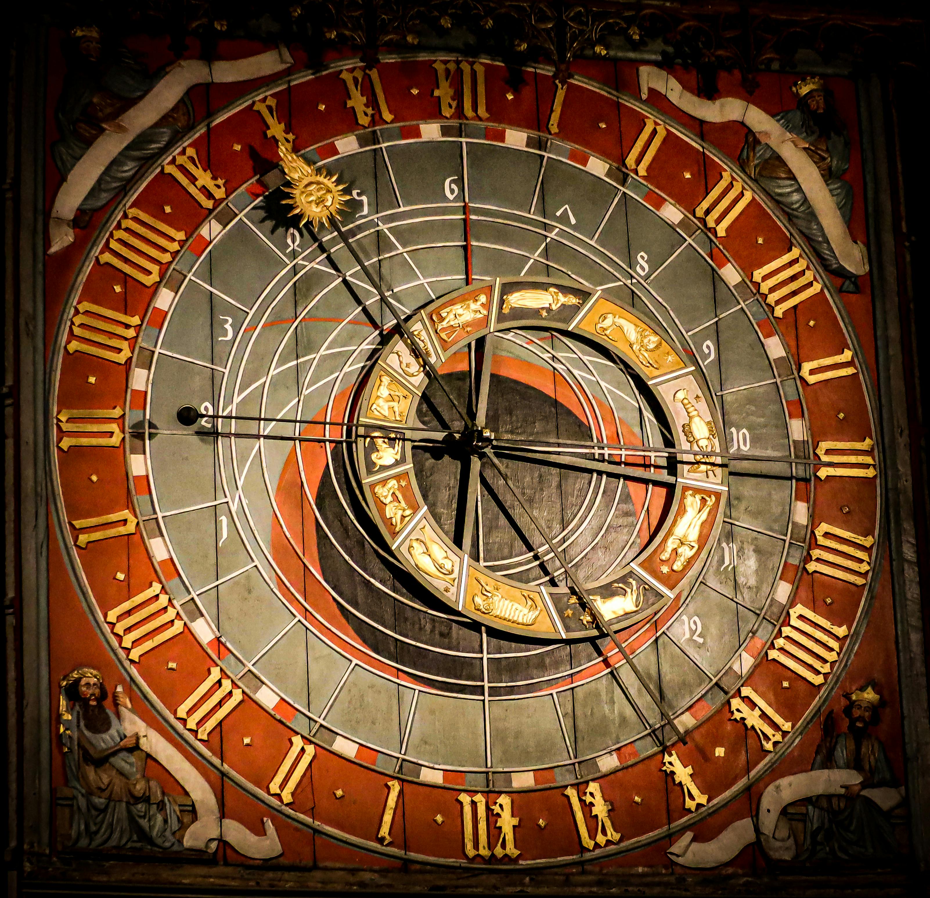 Why Astrology Feels Accurate: A Practical Explanation